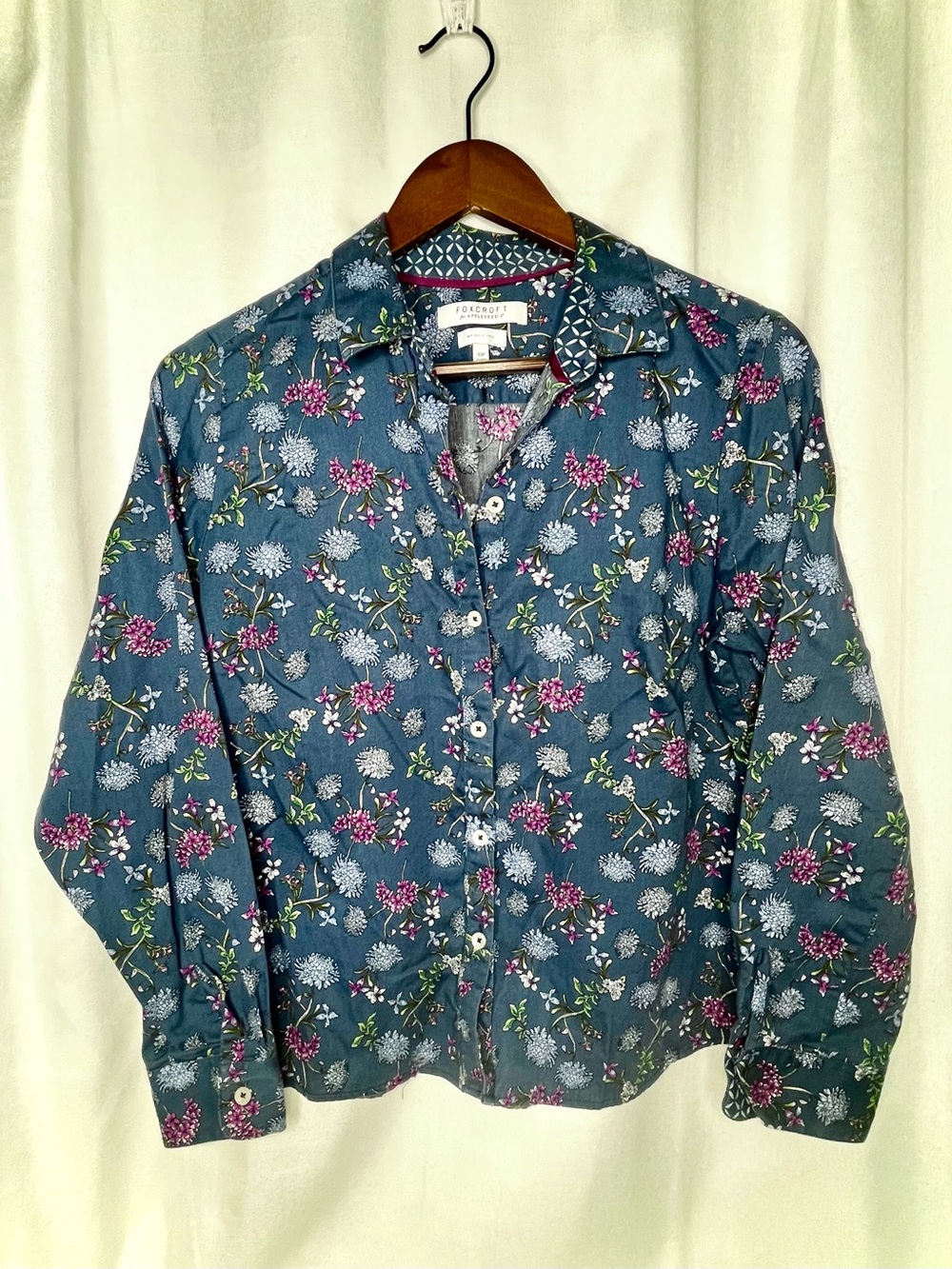 Foxcroft Appleseed’s Floral Wrinkle-Free Button Up Top 10P